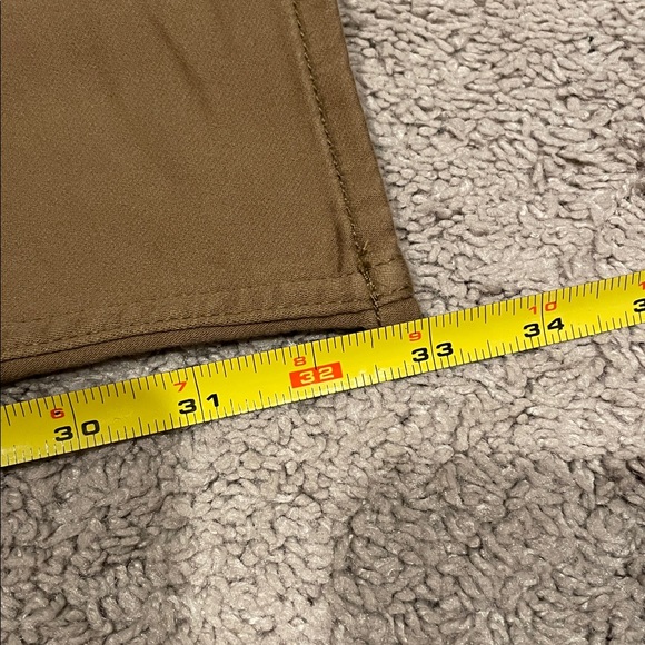 36x33 Banana Republic Men’s Khaki pants - Picture 2 of 8